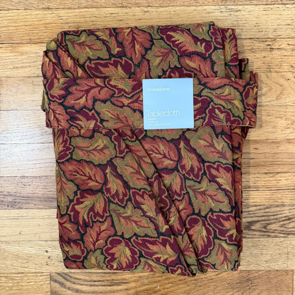 Crate & Barrel Leaf Tapestry Tablecloth 90 Round NWT Cotton Fall Thanksgiving